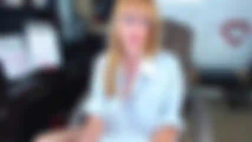 66. Rp-amica del figlio è vergine e lo voglio.