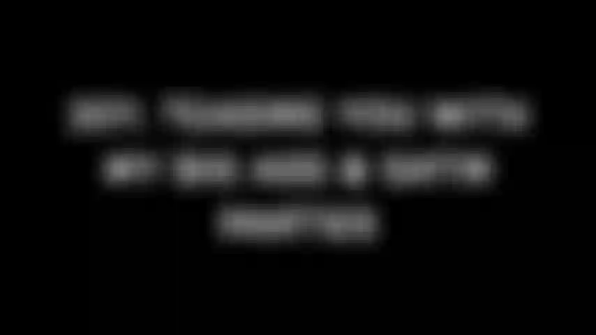 301. Che ti stuzzica con il mio grosso culo e le mie mutandine di raso.