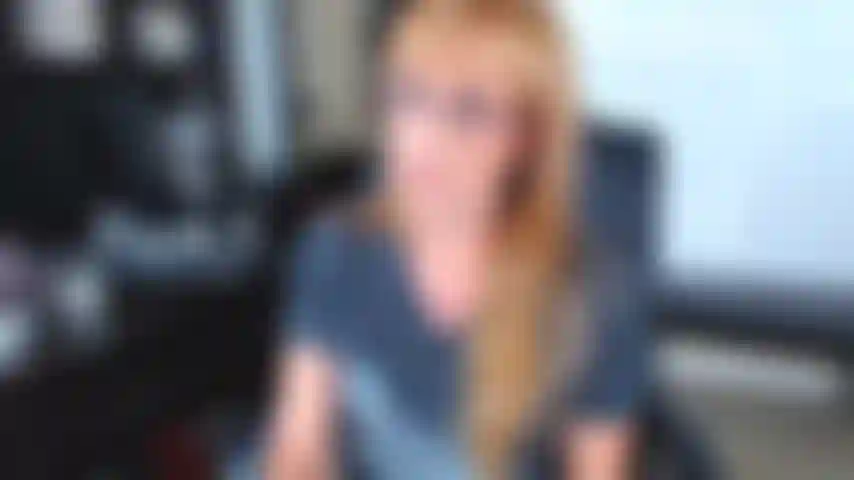 120. Perdo quando imparo a giocare a strip poker.