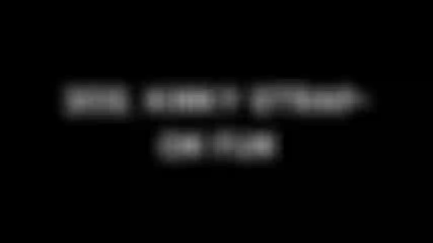 302. Divertimento sfrenato con lo strap-on.