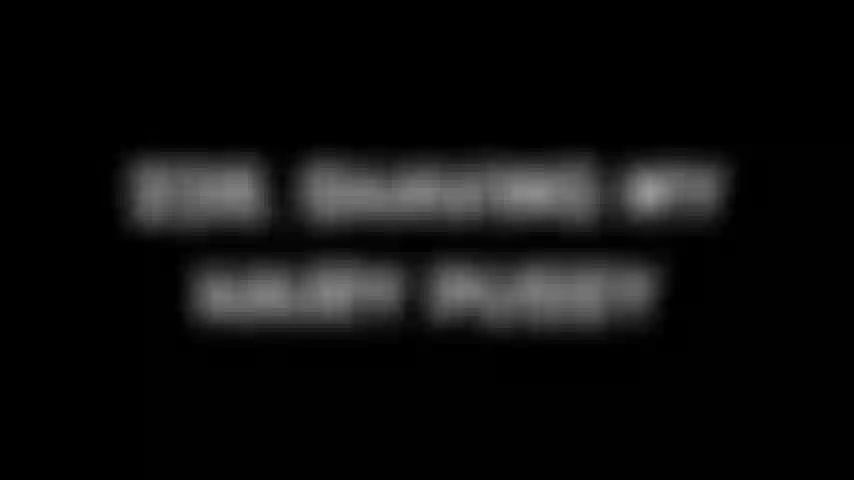 238. Mi rado la figa pelosa.