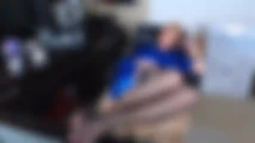 126. Dormo masturbandomi finché non vengo.