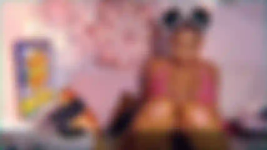 Questa è una masturbazione sensuale. Una bella figa bagnata per te!! Sto provando diversi stili di editing quindi spero che vi piacciano. Sto ancora imparando :).