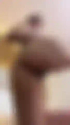 Il mio culo e la mia figa devono essere fottuti, te lo mostrerò un po'.