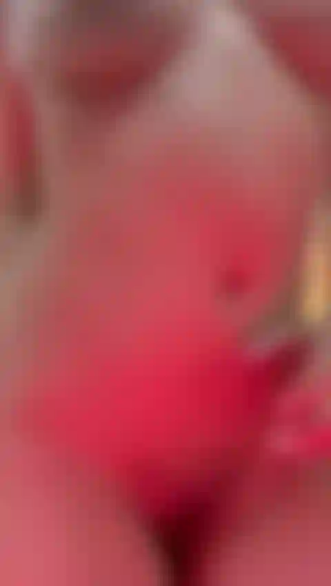 Viso angelico ma corpo diabolico 😇 unisciti per uno show affascinante che ti porterà in paradiso o forse dall'altra parte 😈😈aggiungimi ai tuoi preferiti <3.