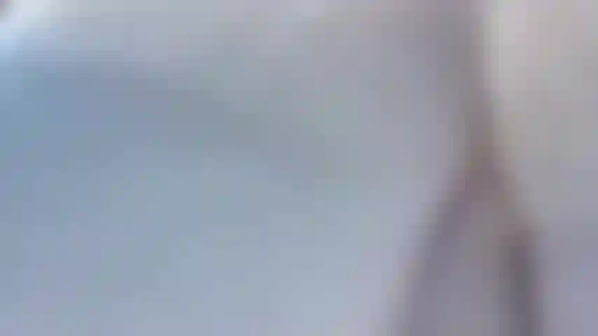 Degrado il tuo patetico inutile cazzo mentre ti faccio leccare il mio buco del culo e assaggiare i miei semi di tori del bbc che escono dalla mia figa che mi gocciolano lungo il culo. Ascolta quanto sono dominante con te mentre denigro il tuo video hot per puttane e troie sottomesse che amano i bbc.