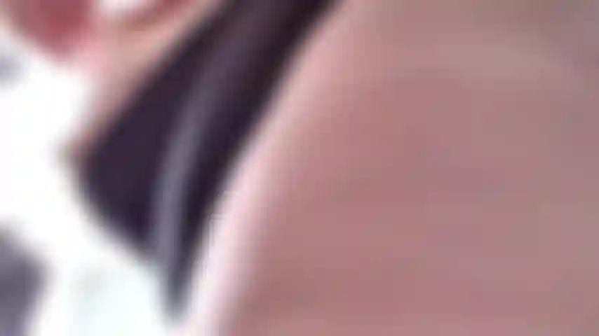Leccami il buco del culo e adorami, infila la tua lingua e la tua faccia tra queste grandi guance sinuose e sii una brava stronza per me. Parlo in modo sporco con le tette e il buco del culo in primo piano in questo video.