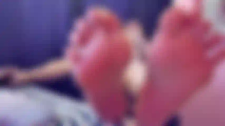 234, Adora questi piedi da milf bollente, un assaggio del mio dirty talk e dei miei piedi maturi in faccia a te.
