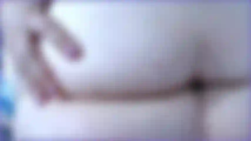 Vieni ad adorare il mio piccolo buco del culo stretto e leccatelo come una brava troia amante del culetto. Ho una visione ravvicinata dello stronzo e chiacchiere sporche.