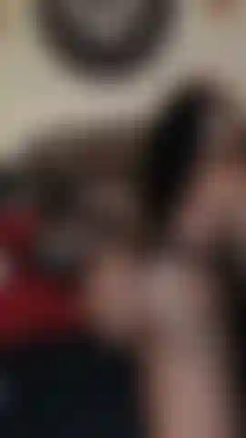 Il culo si muove proprio come le tette della somma.