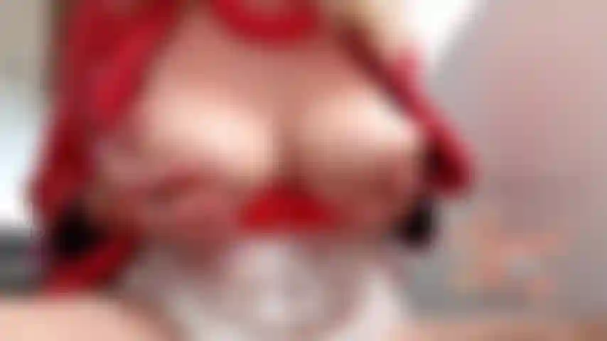 Mio ​​dio, ancora un video hot! Matura si scopa il culone con un vibratore a pecorina e poi.... # Pioggia dorata #fluidi #sport acquatici.