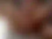 Matura e arrapata, che viene con un grande schizzo.