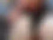 Guarda come infilo le mutandine nella mia figa bagnata e faccio un caldo gioco con il vibratore fino a quando non vengo... Poi tiro fuori le mie mutandine fradicie dalla mia figa bagnata e cremosa.