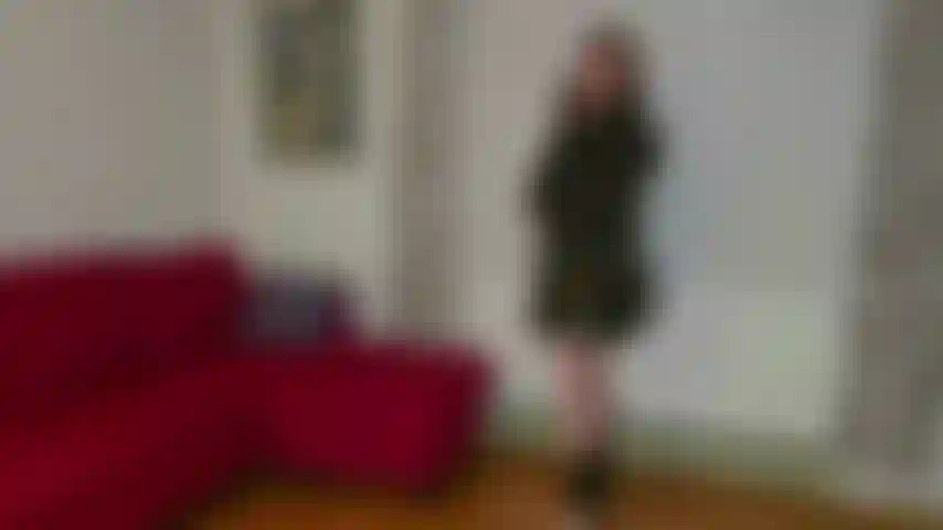 Jeu de rle de belle mere ou tu entres porter un truc a ton pot puis je te mate. allant deposer le truc dans sa chambre, je me change encore plus sexy. A ton retour je t accuses d avoir vole mes sous vetements. je sors le fouet a la main - j ai bien d autres surprises a vous reserver. Ce soir, on va faire les choses a ma facon ! vous ressentez la piqre de Mon fouet , A moins que tu avoues Non a ben a alors. Je t ai enferme avec du ruban adhesif sur ta bouche. Une fois que je vous ai sous mon controle, je trouve des ciseaux dans le tiroir et je commence a vous taquiner. Ce sera amusant de vous deshabiller, d arracher violemment vos vetements pendant que vous luttez, impuissants, scotches a ma disposition. Un par un, votre chemise, votre pantalon et enfin votre boxer sont dechires et vous n avez d autre choix que de rester la, attache nu et expose a mes cruelles taquineries. Mes ongles pointus tracent votre chair et se deplacent plus bas, plus pres de votre excitation croissante et impuissante. tu es mon jouet, ma victime maintenant et je peux faire ce que je veux de toi. *Gorge profonde *Plusieurs positions anal *Squirting orgasme *squirt dans la culotte que je te donnerai en cadeau C est un secrets