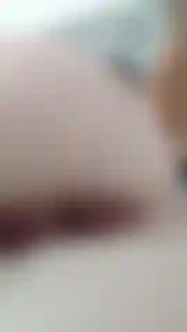 Il mio clitoride e il mio ano sulla tua faccia? Ok.