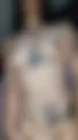 Ti piacciono i miei tatuaggi?