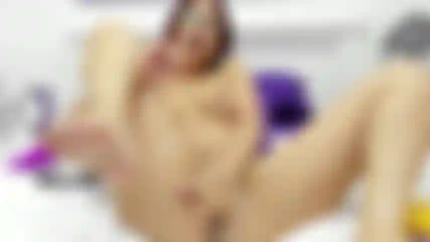 Squirto la figa cremosa.