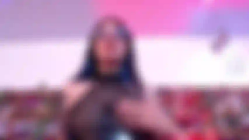 Ti piace guardarmi giocare con il mio seno?