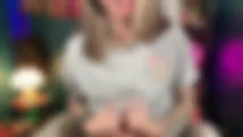 2 Toys 1 figa la mia prima doppia penetrazione.