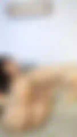 Pass ur tongue o my beautiful feet until u reach my wet pussy and make me squirt