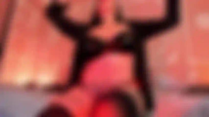 Stuzzica il mio corpo sexy.