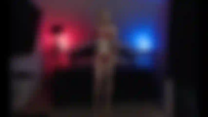 Sfilata di costumi da bagno e poi cumming.