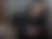 Alexa indossa una sexy tuta nera in pvc con apertura sul cavallo e viene molto forte usando le dita, il giocattolo di vetro e la bacchetta magica in questo video personalizzato originariamente realizzato per "justin".