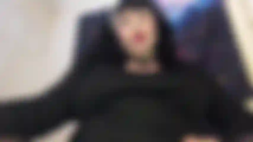 Femminuccia al servizio della bbc.