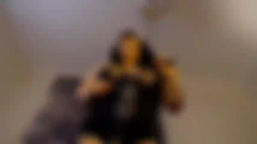 Ancorata dal superiore.