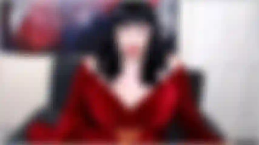 La signorina deviante ha assunto il ruolo di satana mentre ti incoraggia ad accarezzare i tuoi pensieri e le tue fantasie più proibite e ti porta in tentazione.