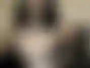 I miei enormi petti - perfetti per farti masturbare. Ma non sono solo le mie enormi tette con cui ti prenderò in giro. Indosso guanti di lattice neri e lucidi mentre ti stuzzico in una frenesia erotica.