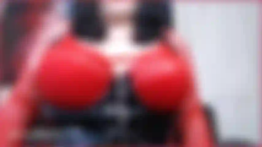 La mente fottuta nel mangiare sperma.