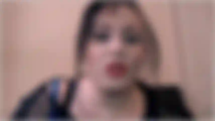 Beta è schiava del suo cazzo - sei così patetico! Troppo occupata ad adulare il tuo cazzo per essere anche minimamente degna di appartenere a una dea.