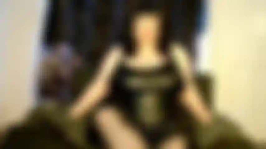 Schiava sputa bordo.