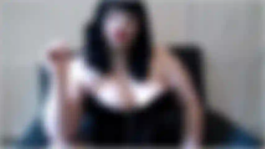 Quel patetico nodulo tra le tue gambe ti rende completamente priva di qualsiasi utilità sessuale quando si tratta di donne. Sei incapace di soddisfare sessualmente qualsiasi donna con esso.
