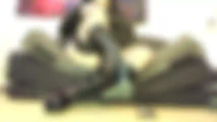 In gabbia al tuo altare.