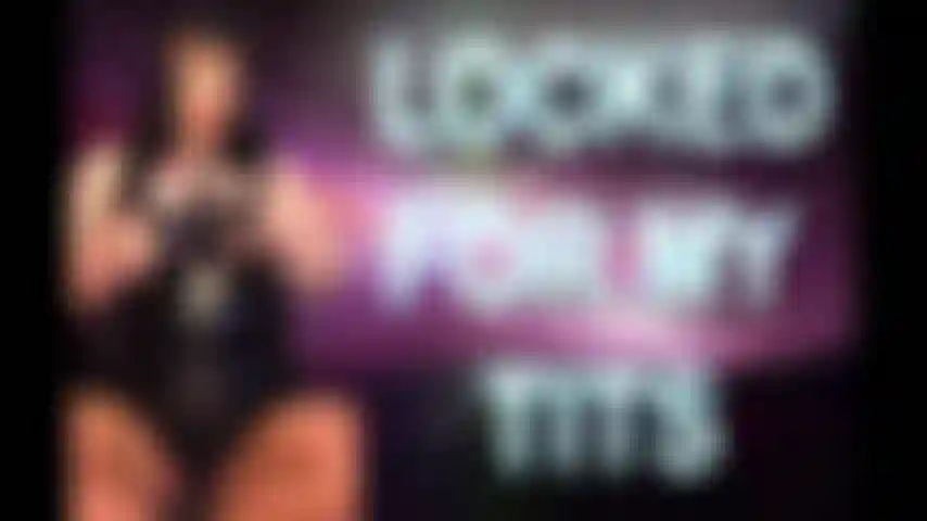 Bloccata per le mie tette.