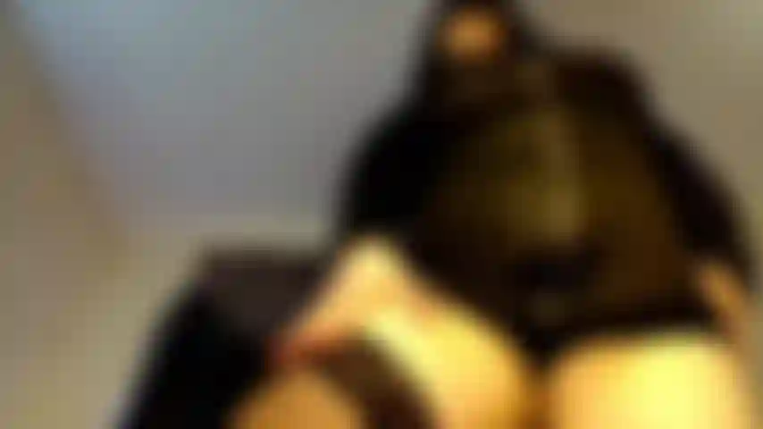 Upskirt pervertito punito.