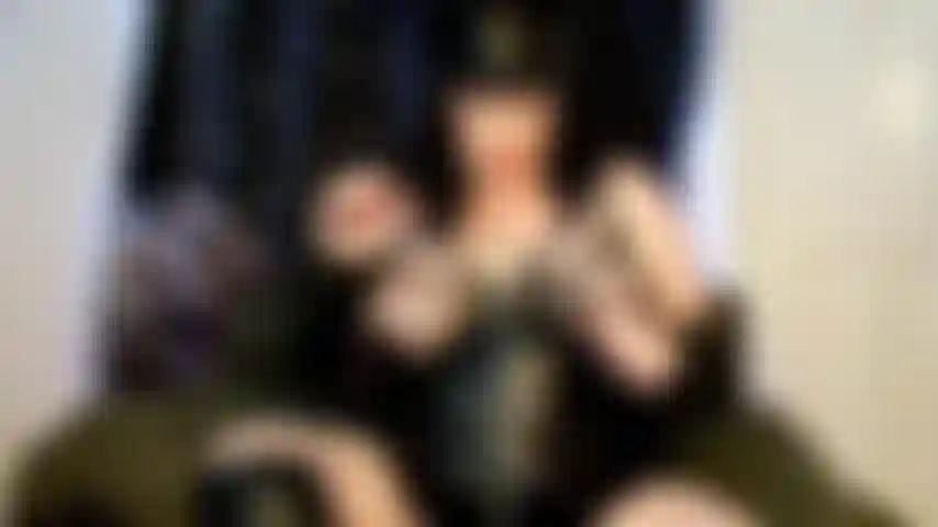 La stronza della prigione.