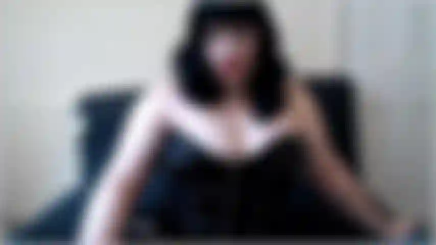 Sei già sulla buona strada per diventare la stronza femminuccia femminile che hai sempre voluto essere. Ma tu hai ancora molto da fare. Voglio che tu sia molto più femminile.