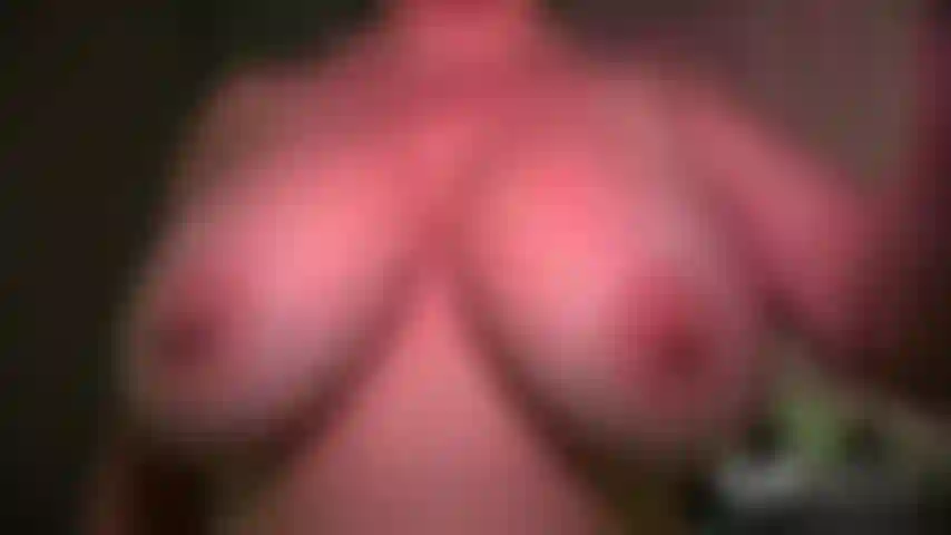 Just a fun little video focused on oiling up my tits. Lots of nipple pinching, squeezing, jiggling, oil all with a little dirty talk to top it off.