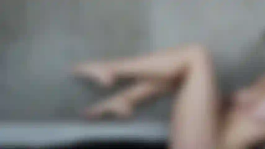 Adorazione delle gambe con orgasmo 3.