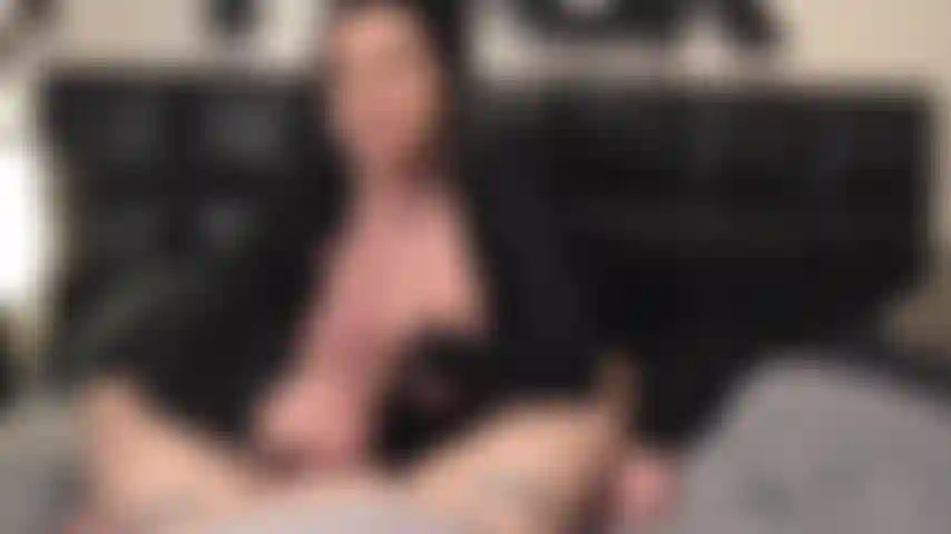 Usando un vero cazzo per accarezzarti, ti do le istruzioni più eccitanti per masturbarti con un conto alla rovescia alla fine per drenare quelle palle per me.