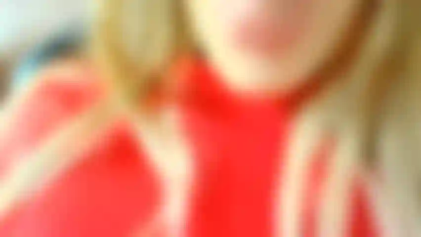 Masturbazione privata nuda, piercing, figa, tette, culo.