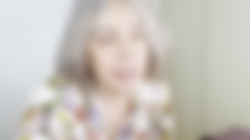 Orgasmo con plug anale e bacchetta vibrante.