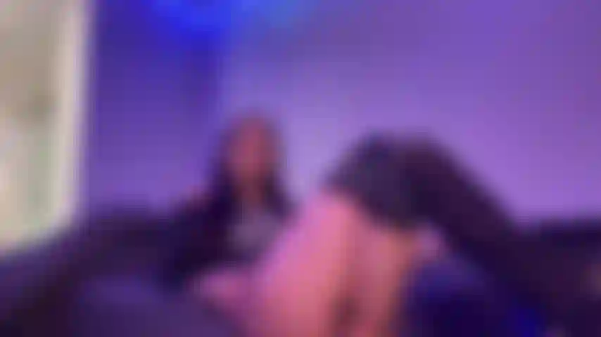 Feticcio di scoreggia // niente mutandine.