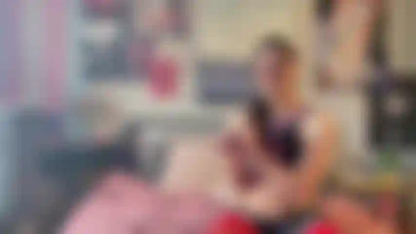 La tua ragazza ti dà un joi / cei molto dettagliato.