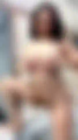 My pussy is burning hot… I want to fuck intensely