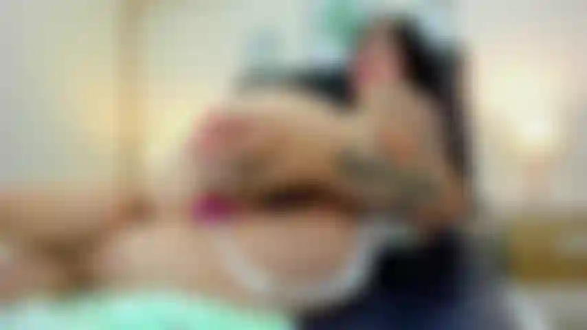 Scopami forte la figa bagnata.