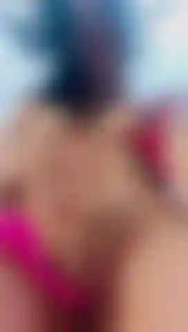 Dita nella mia figa rosa.